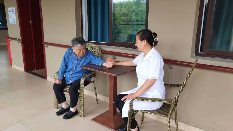 养老护理员入门，这些技能书籍不容错过**