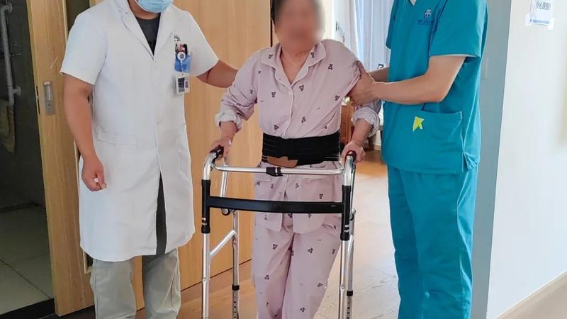 揭秘居家养老代理加盟，揭秘其加盟条件及行业现状